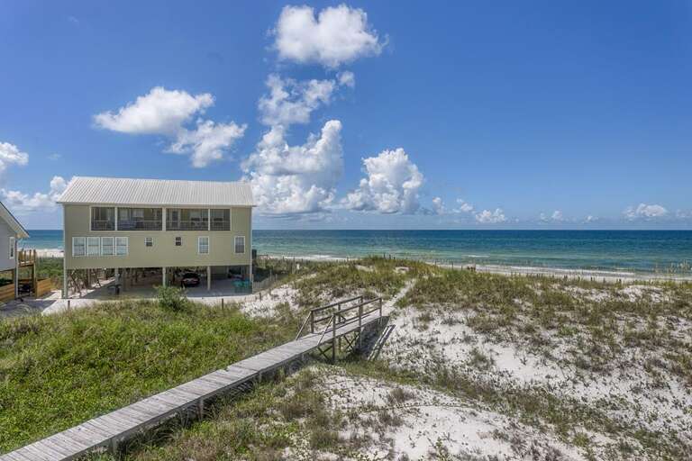 6 Pack Living Level Deck View