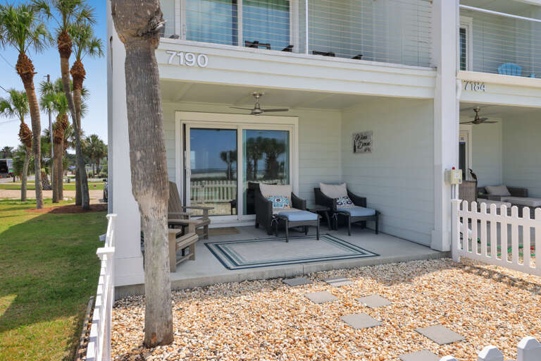 Fenced Yard and Covered Patio