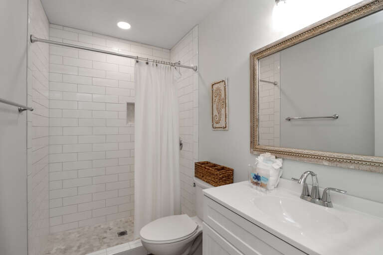 Bedroom 2 - Full Bath