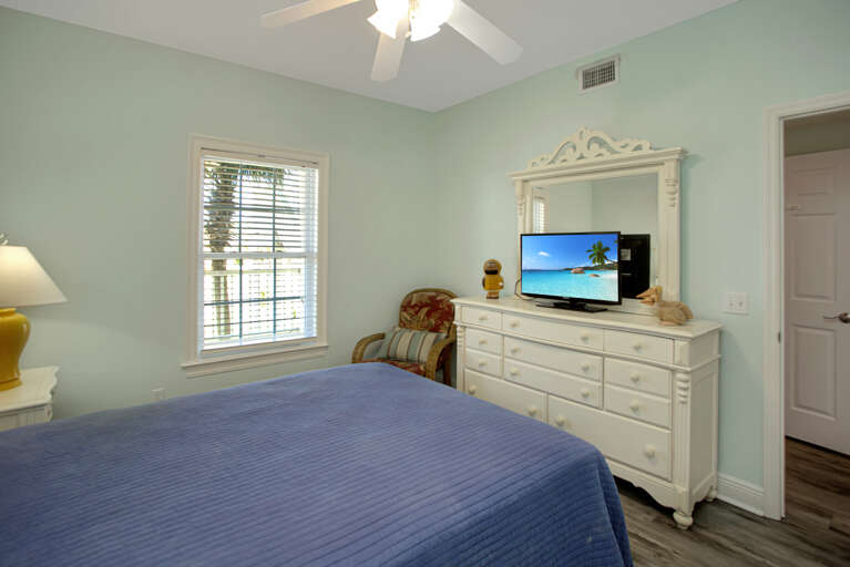 Bedroom 2 with TV Bedroom 2 with TV