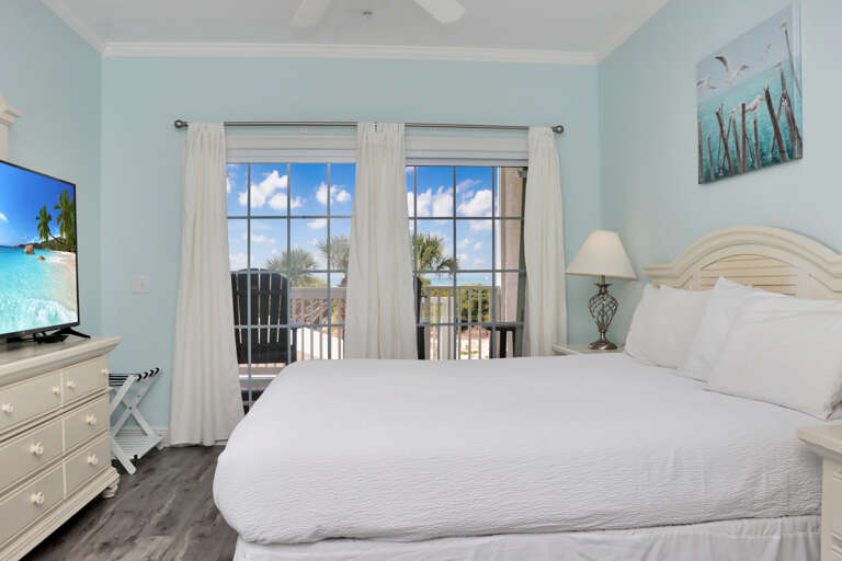 Bedroom 3 - Beachfront Master Bedroom Bedroom 3 - Beachfront Master Bedroom