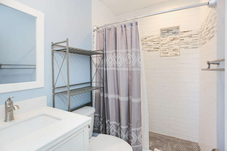 Bedroom 1 - Master Bathroom Bedroom 1 - Master Bathroom