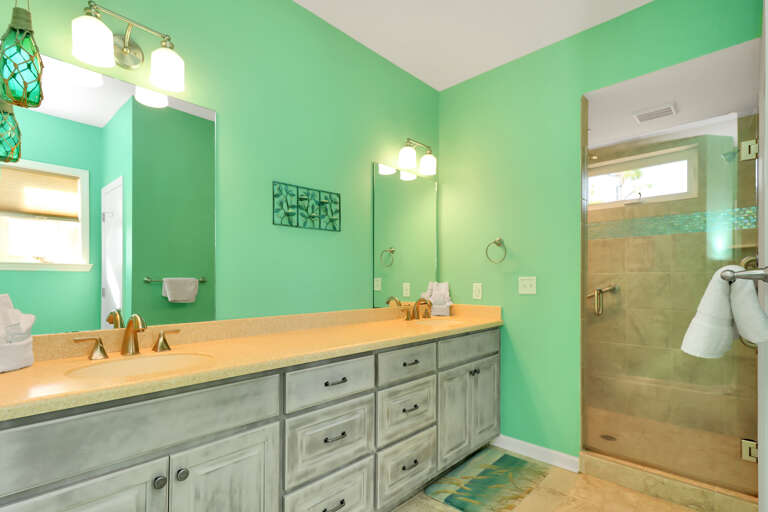 Bedroom 4 - Master Bath