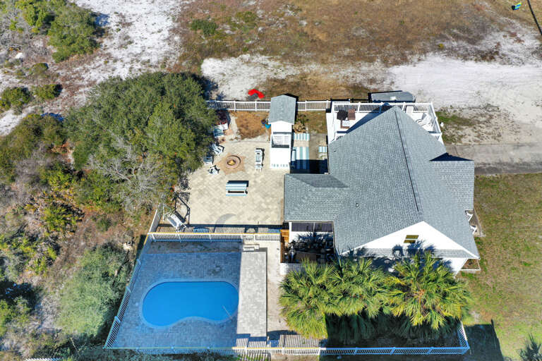 Private Pool, fenced in