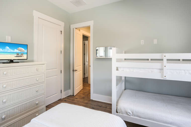 Bedroom 3 with TV & FBA Access