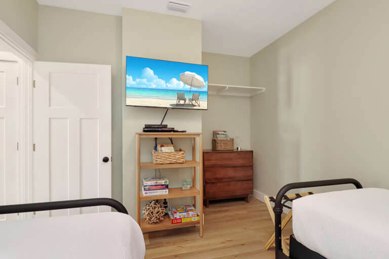 Bedroom 2 with TV and Games