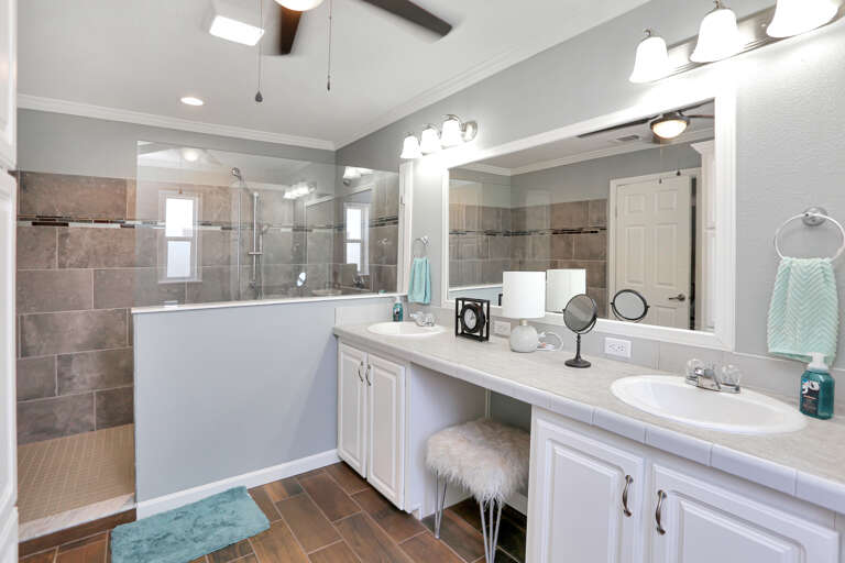 Bedroom 5 - Master Bath with Shower