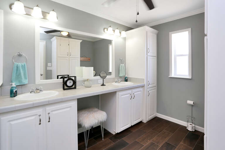 Bedroom 5 - Master Bath