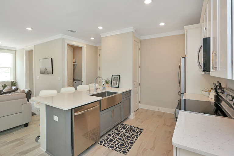 Kitchen & Laundry Room