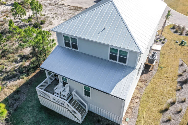Small Deck on the Back of House