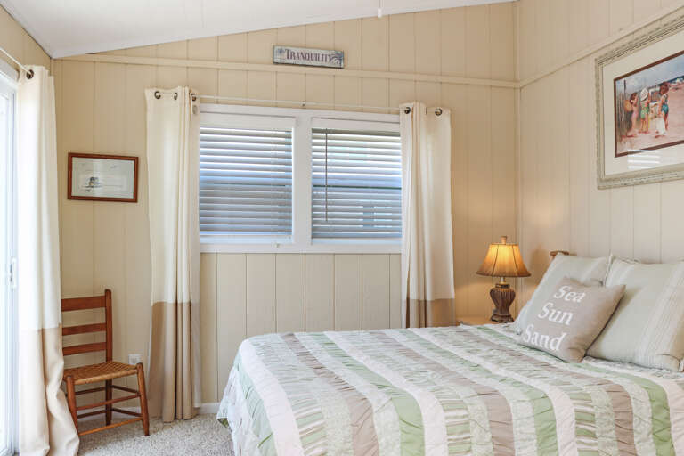Bedroom 4 - Beach View Bedroom