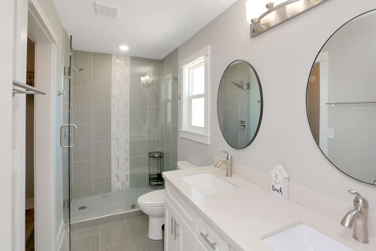 Bedroom 4 - Master Bath