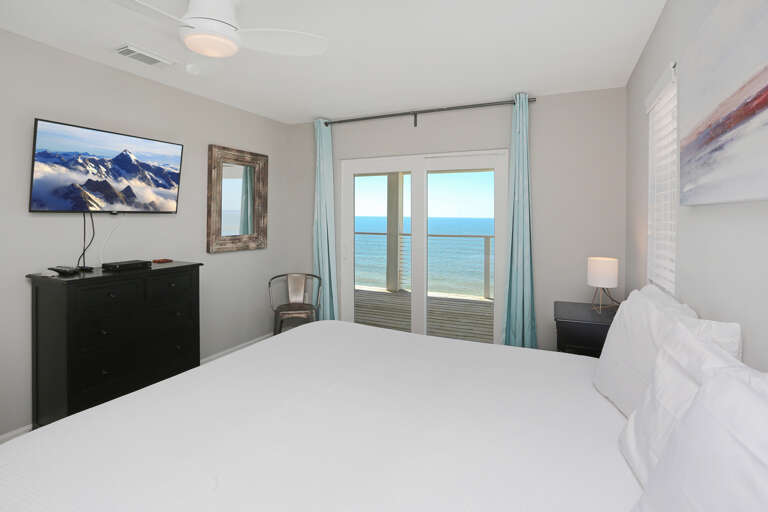 Bedroom 1 - Gulf View