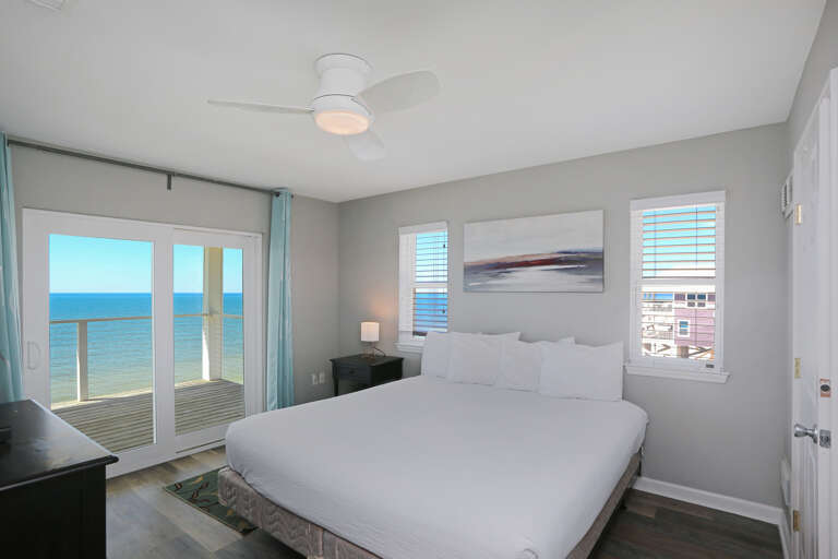 Bedroom 1 - Gulf Front