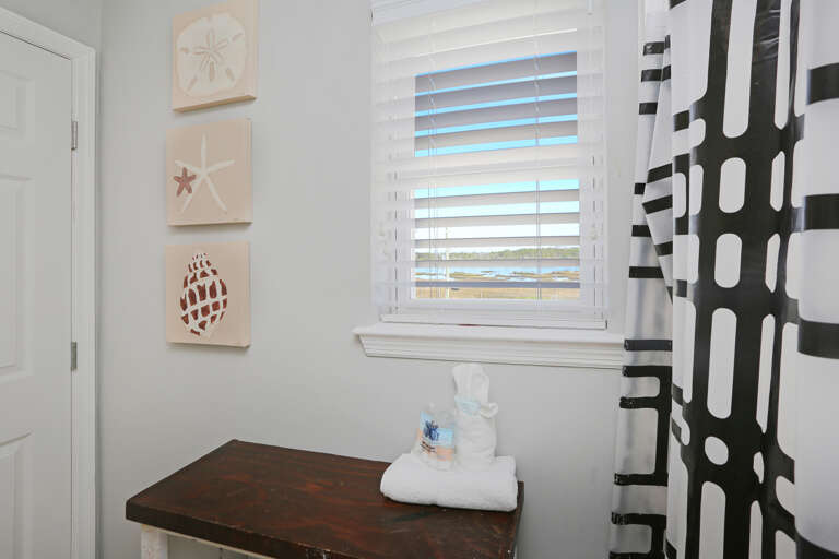 Bedroom 3 - Master Bath Bay View