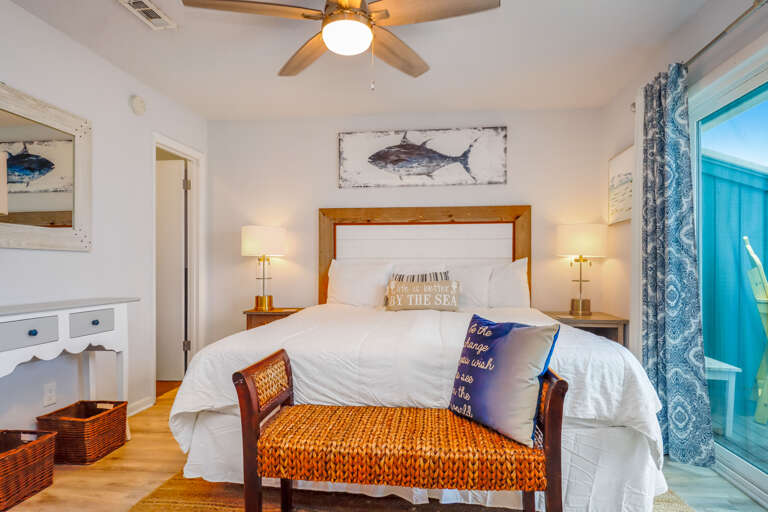 Bedroom 1 - Beachfront Master Bedroom