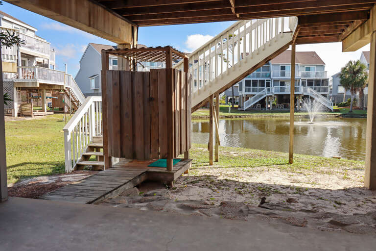 Enclosed Outdoor Shower