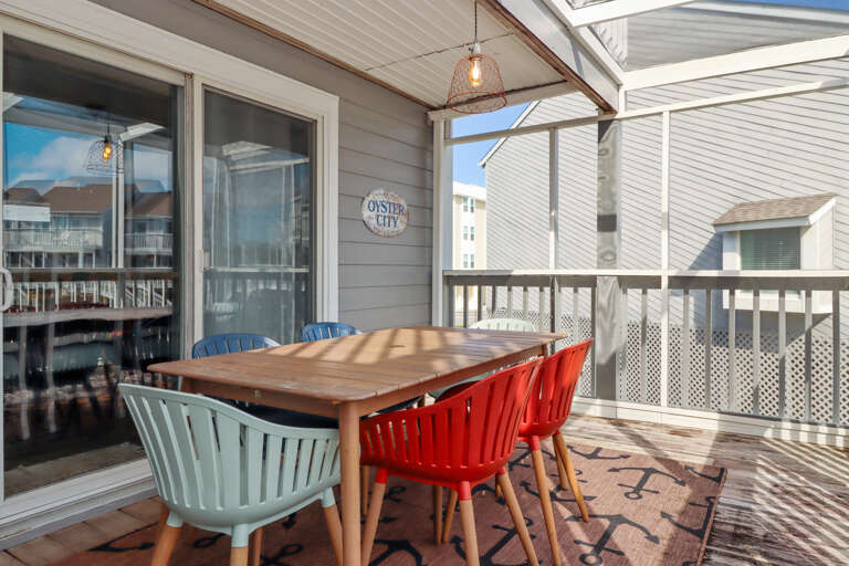 Screened Deck