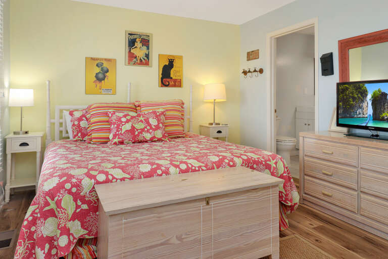 Bedroom 1 with Full Bath