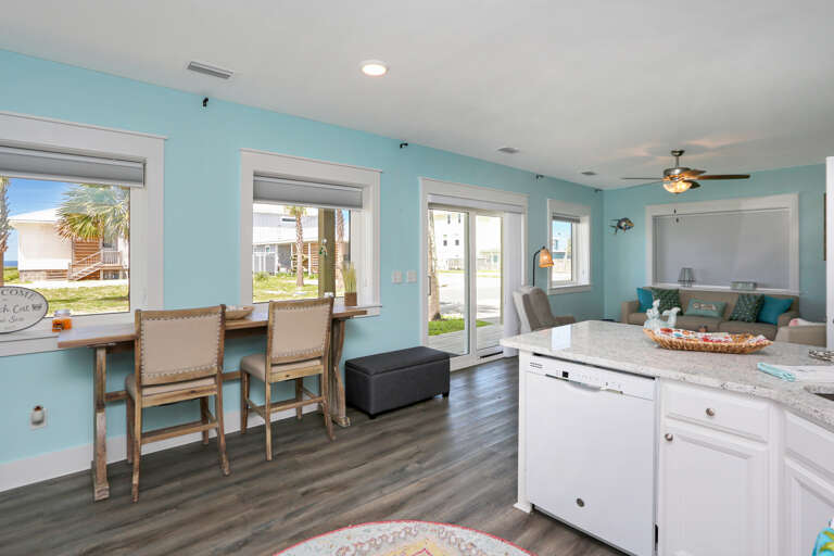 Kitchen & Bar Height Dining