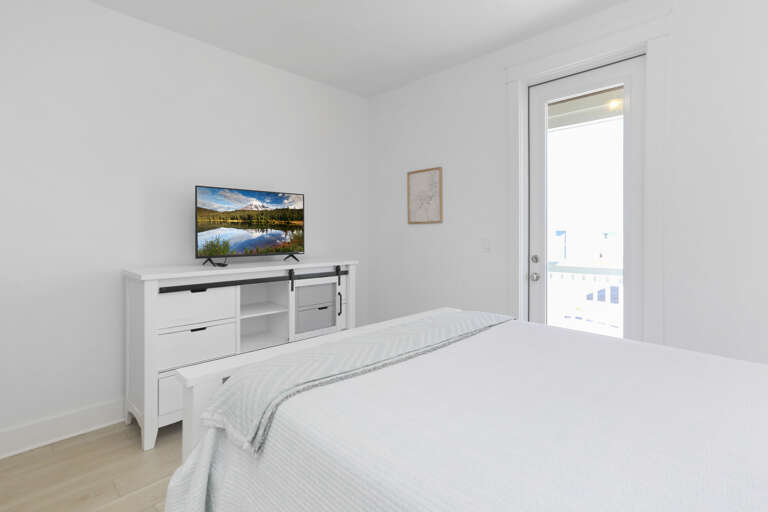 Bedroom 3 with TV