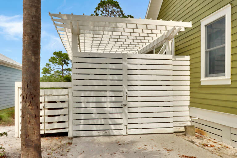 Gate Between Driveway and Back Patio