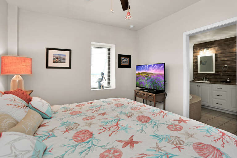 Bedroom 2 with Master Bath Bedroom 2 with Master Bath