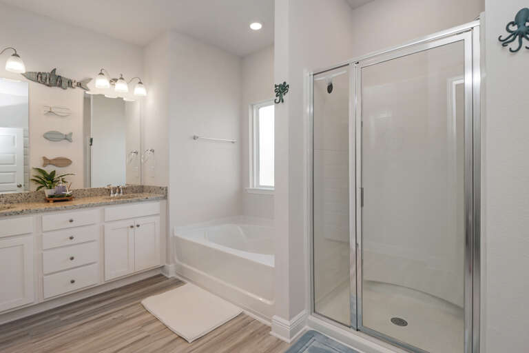 Bedroom 4 - Master Bath
