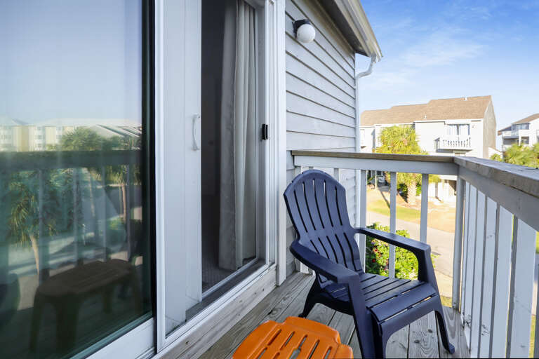 Bedroom 2 - Deck