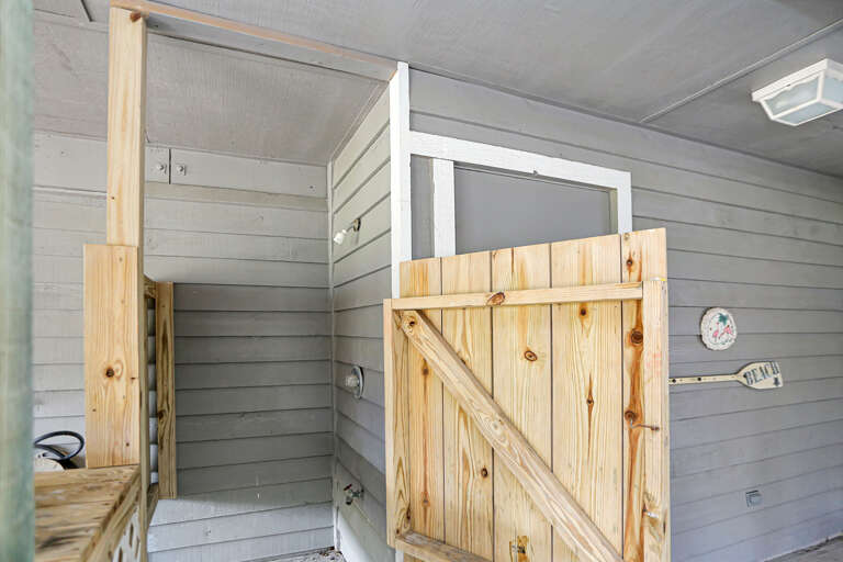 Under House - Outdoor Shower