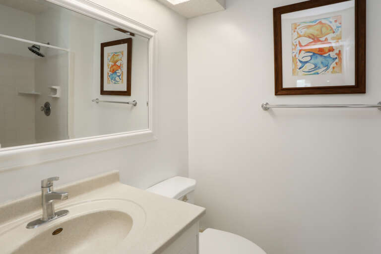 Bedroom 1 - Full Bath