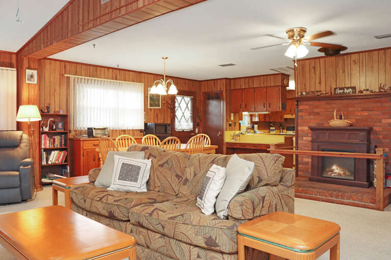 Upstairs Living Area