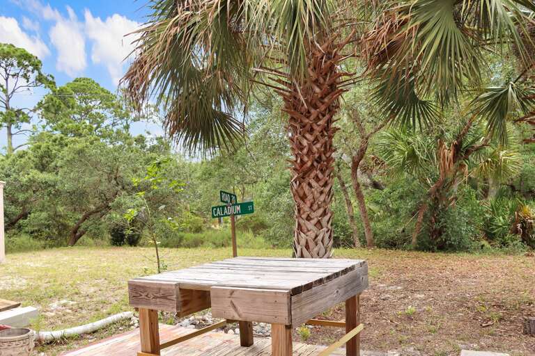 Lots of Outdoor Work Space