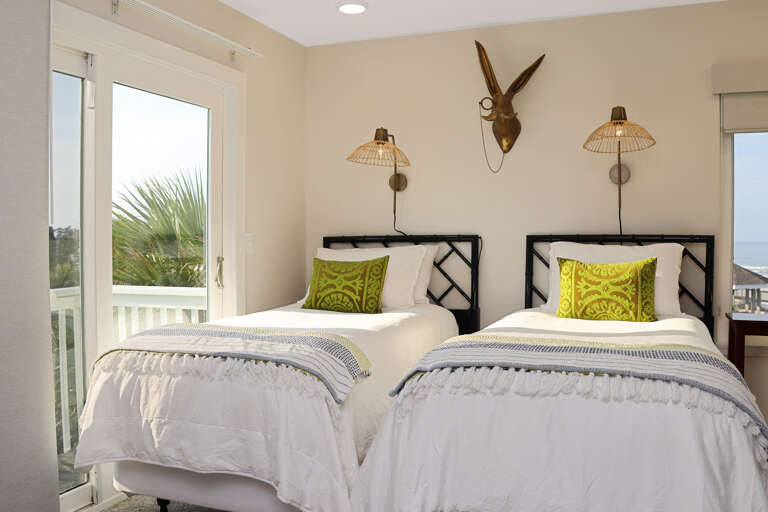 Bedroom 2 with Small Deck