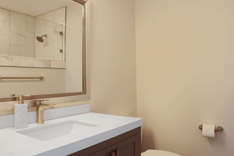 Bedroom 1 - Full Bath