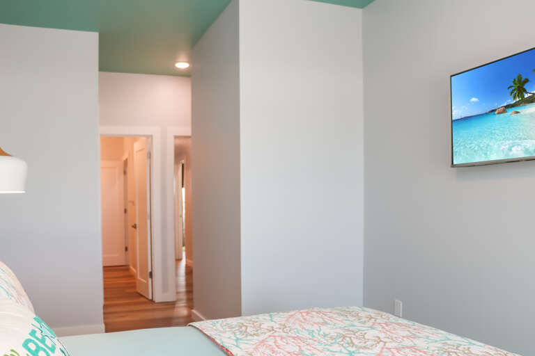 Bedroom 2 with Access to Full Bath (1)