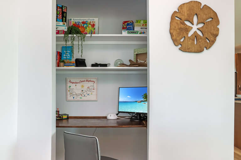 Small Desk Area