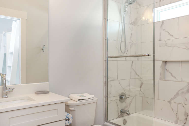 Bedroom 4 - Master Bath