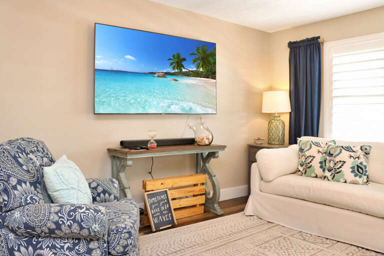 Large Screen TV in Living Room Large Screen TV in Living Room