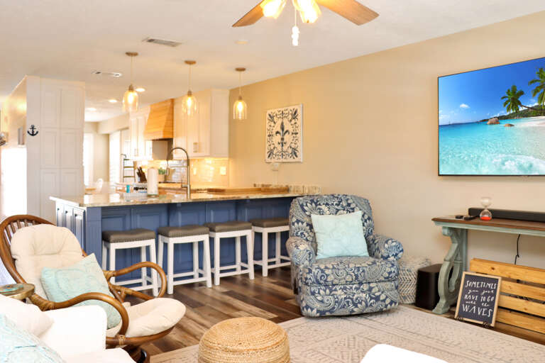 Living Room and Bar Seating Living Room and Bar Seating