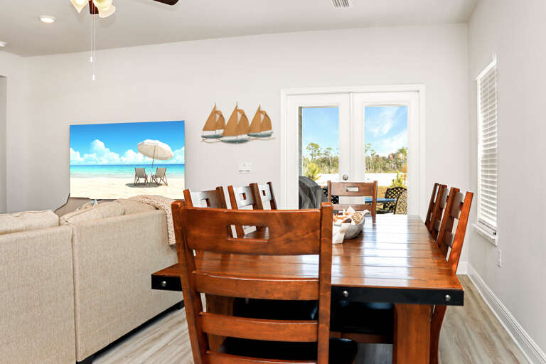 Indoor and Outdoor Dining Available