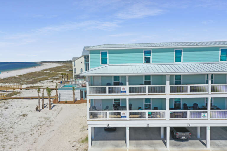Pelican's Roost Beachfront Condos