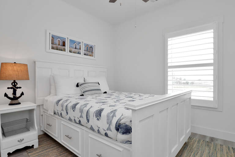 Bedroom 1 - Main Level