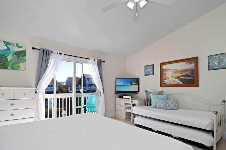 Bedroom 2 with Trundle, Workspace and TV