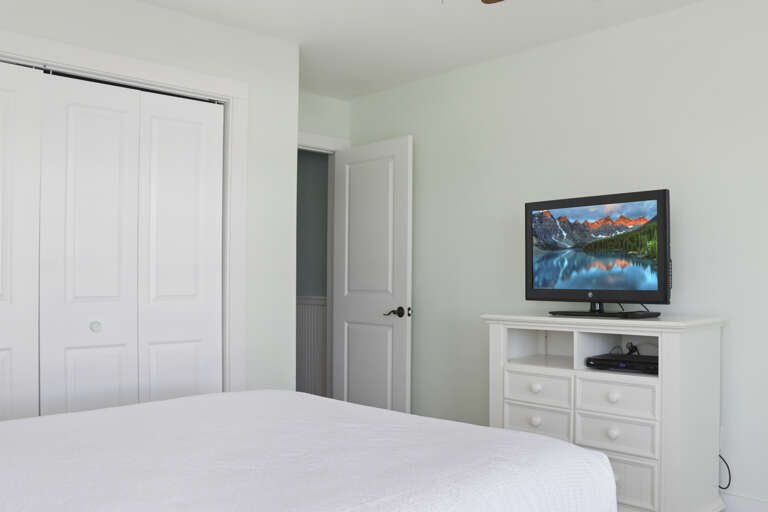 Bedroom 2 with TV