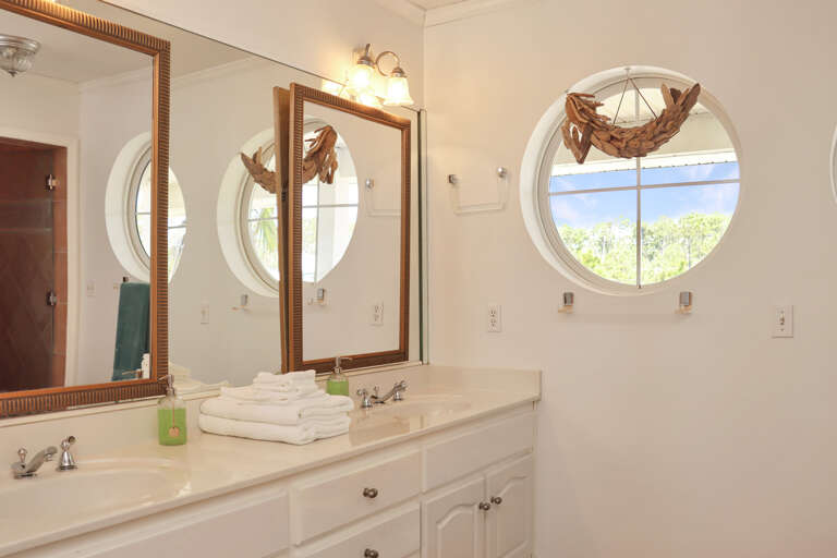 Bedroom 5 - Master Bath