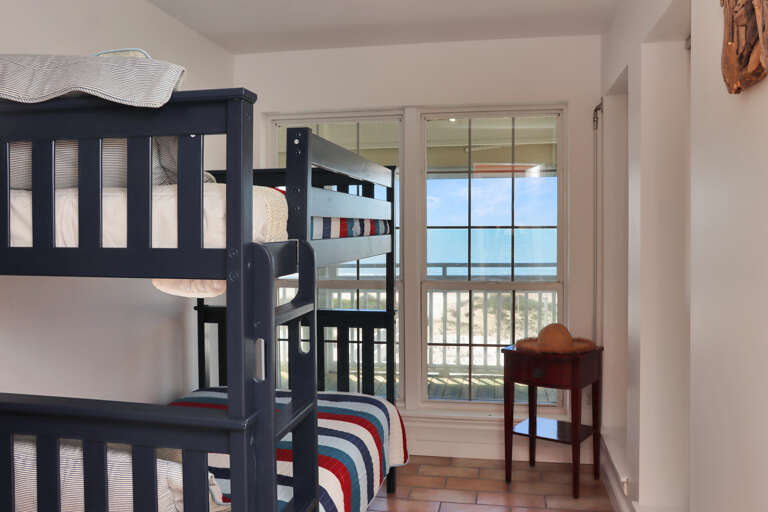 Bedroom 3 - Beachfront Bunk Room