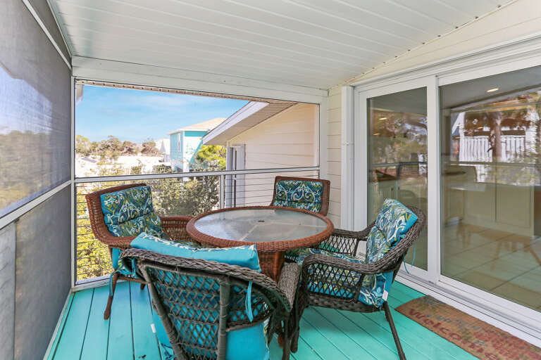 Dining on Screened Deck