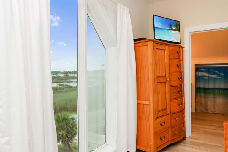 Bedroom 4 - Bay View