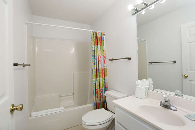 Bedroom 1 - Full Bath